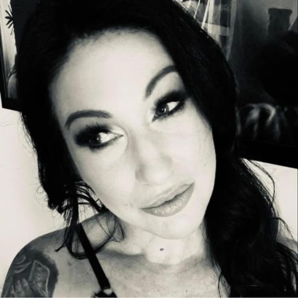 Meet your Posher, Kell - Picture 1 of 1